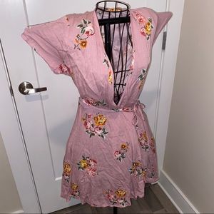Pretty wrap dress with lining